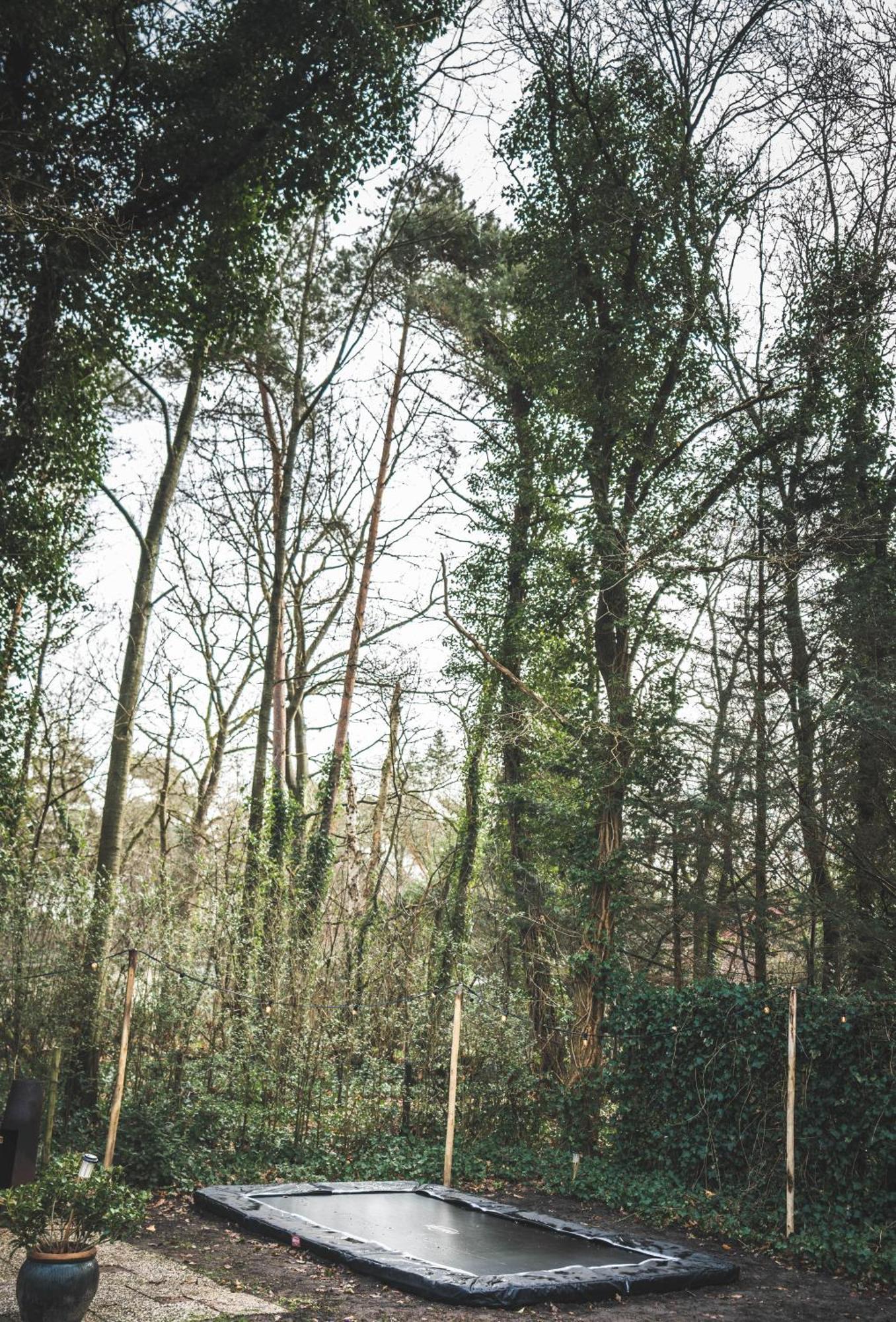 Boshuisje op de Veluwe Nunspeet Buitenkant foto